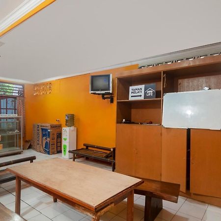 Oyo Life 3034 Taman Melati 호텔 데폭 외부 사진